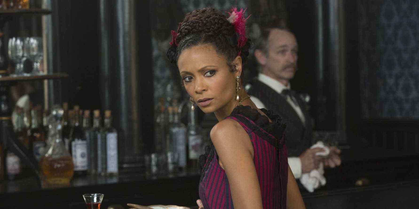 Thandiwe Newton dans Westworld