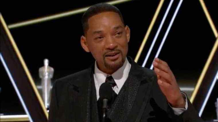 Will Smith démissionne de l'Académie après avoir giflé Chris Rock aux Oscars
