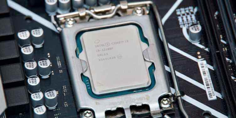 Examen des processeurs Intel Core i3-12100 et i5-12400 : rapides, abordables et difficiles à critiquer