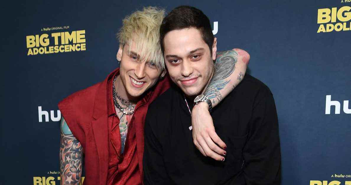 Machine Gun Kelly a un travail pour Pete Davidson à son mariage
