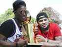 Kyle Lowry et Fred Vanvleet lors du défilé du championnat des Raptors à Toronto le dimanche 16 juin 2019. Veronica Henri/Toronto Sun/Postmedia Network