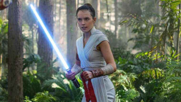 Après avoir quitté les réseaux sociaux, Daisy Ridley de Star Wars revient en force
