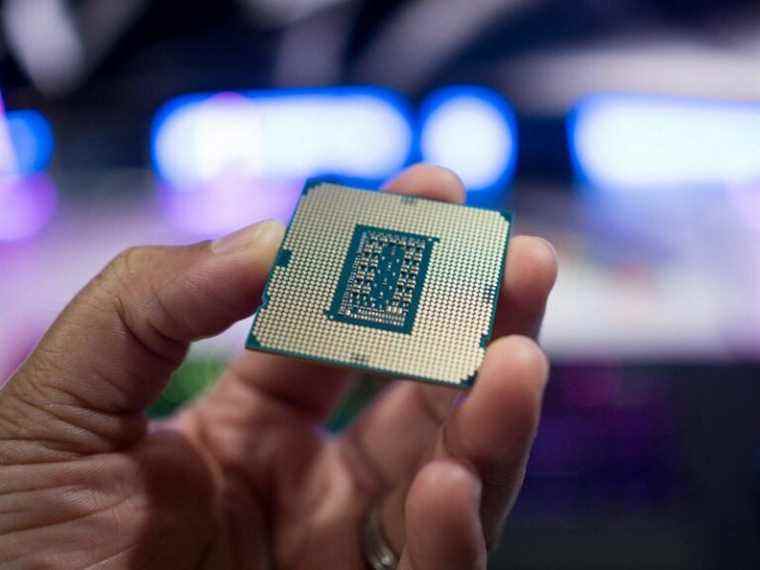 Intel suspend ses ventes en Russie, rejoignant d’autres géants de la technologie