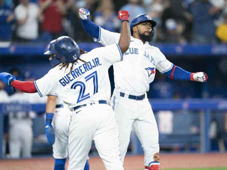 Teoscar Hernandez le héros du retour captivant de la soirée d’ouverture des Blue Jays