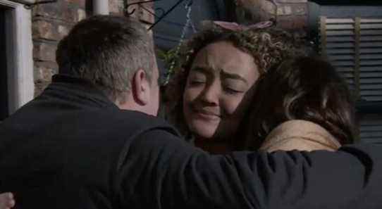 Coronation Street diffuse la sortie émotionnelle d'Emma Brooker alors qu'Alexandra Mardell tire sa révérence