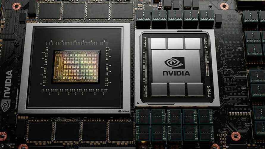 RTX 4070 : GPU et PCB Nvidia avec puce et logo au centre