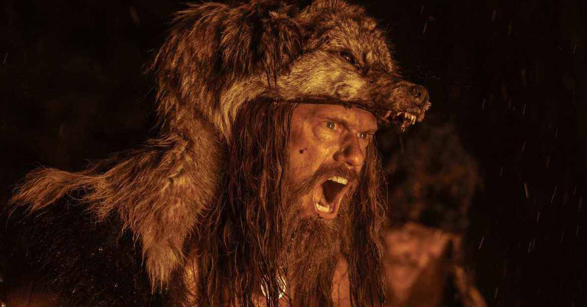 La critique de Northman : une histoire viking vivante, rendue dans la crasse et le gore
