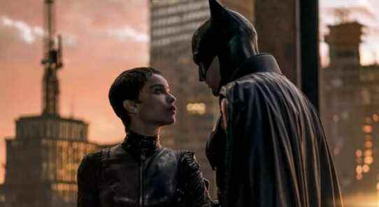 Batman talking to Catwoman on a roof in The Batman