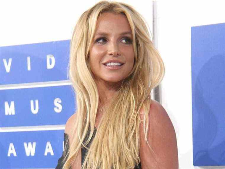 « NE SORTIRA PAS BEAUCOUP »: Britney Spears dit qu’elle est enceinte