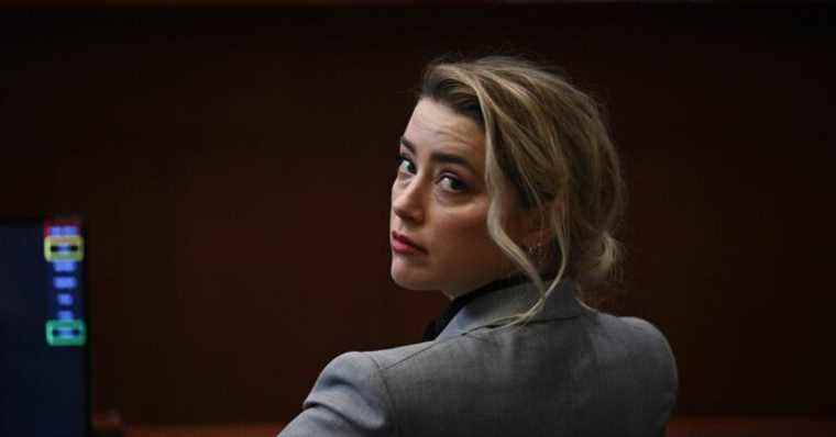 Amber Heard accuse Johnny Depp d'agression sexuelle, agissant comme un "monstre"
