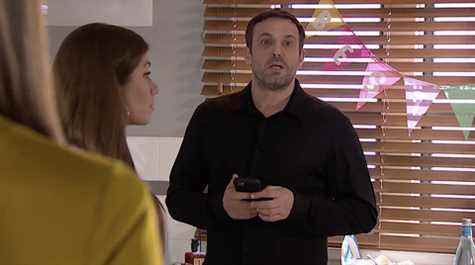 hollyoaks, terre de sienne, maxine, garenne