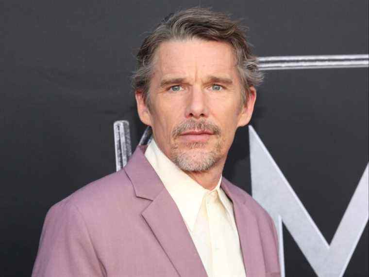 Ethan Hawke embrasse son côté obscur dans « Moon Knight » de Marvel