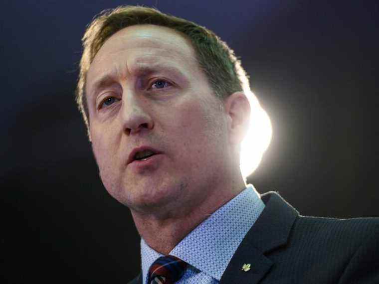 L’ancien ministre de la Défense Peter MacKay qualifie de « tiède » la réponse de Trudeau à la crise ukrainienne