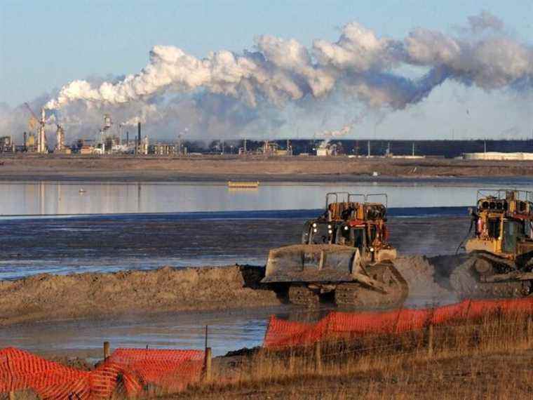 Les plus gros émetteurs paient le prix le plus bas de la pollution, selon les critiques