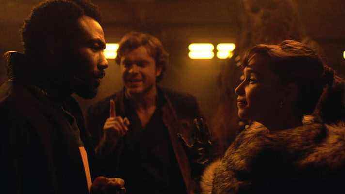 Qi'ra et Han rencontrent Lando dans Solo: A Star Wars Story