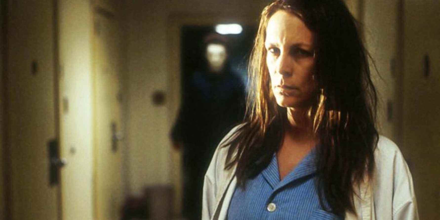 Michael Myers et Laurie Strode (Jamie Lee Curtis) dans Halloween : Résurrection