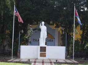 Intérieur du parc Jose Marti à Ybor City, en Floride. Ce terrain appartient à Cuba.  Photo de Ruth Demirdjian Duench