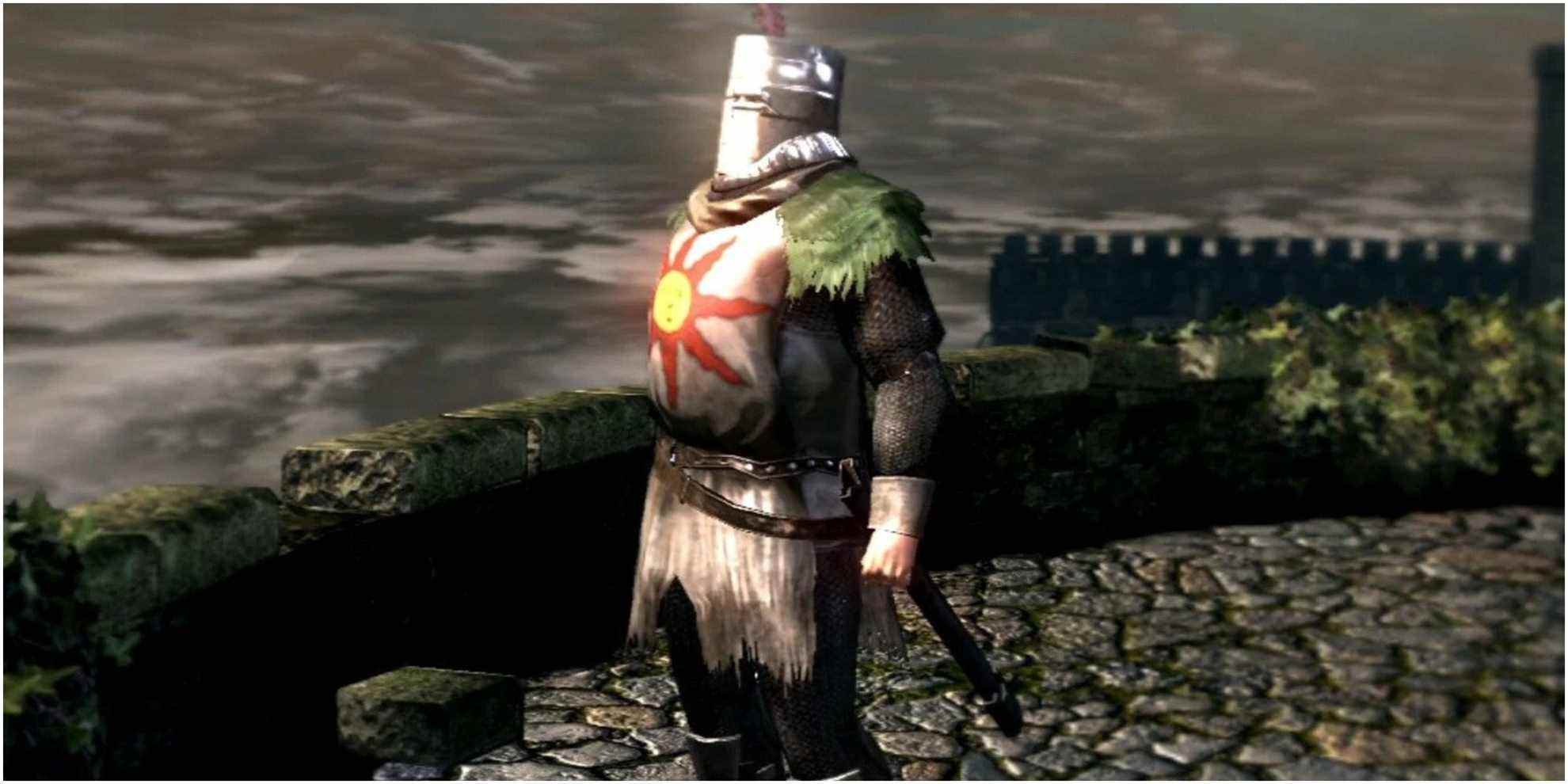 Solaire regardant le soleil dans Dark Souls 1