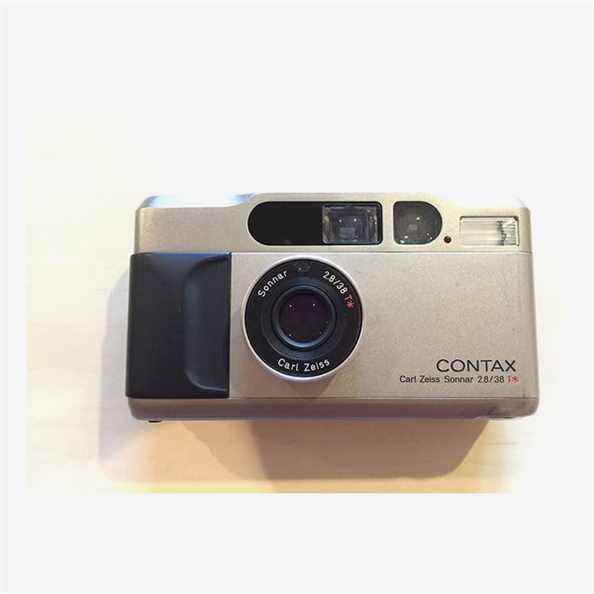 Appareil photo Contax T2 argent 35 mm