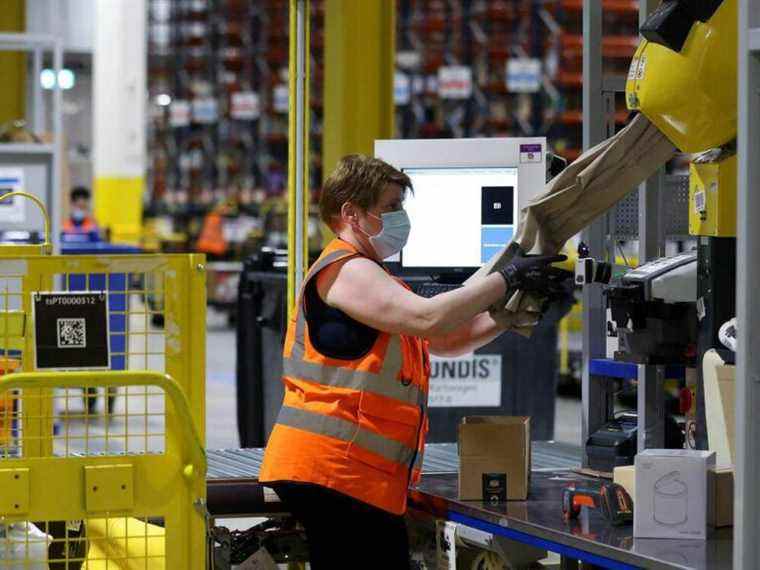 Le PDG d’Amazon s’engage à réduire les blessures des travailleurs dans sa première lettre aux actionnaires