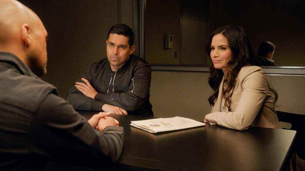 Wilmer Valderrama comme Nick, Katrina Law comme chevalier dans NCIS