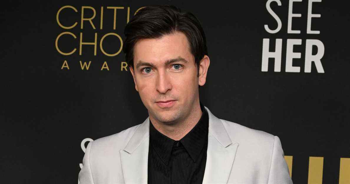 Nicholas Braun de Succession capitalise sur le renouveau Indie-Sleaze avec une nouvelle émission HBO
