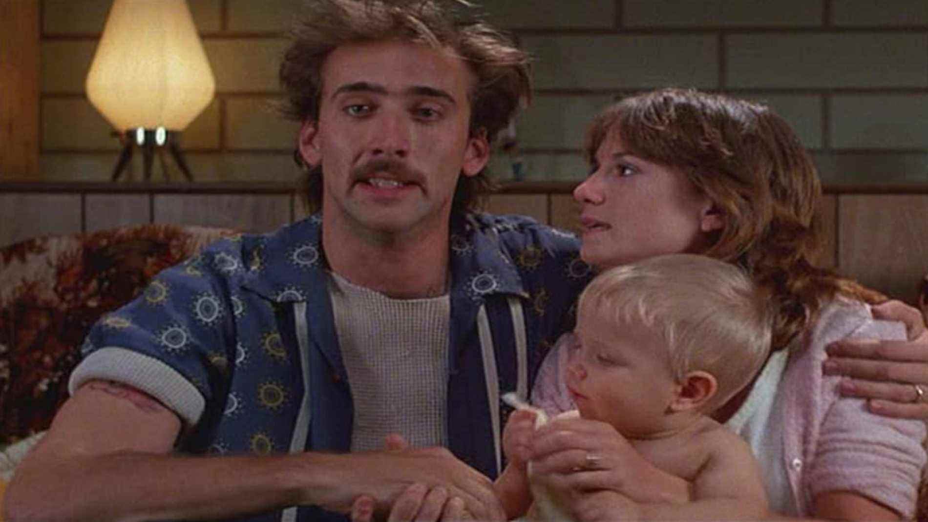 Nicolas Cage et Holly Hunter dans Raising Arizona