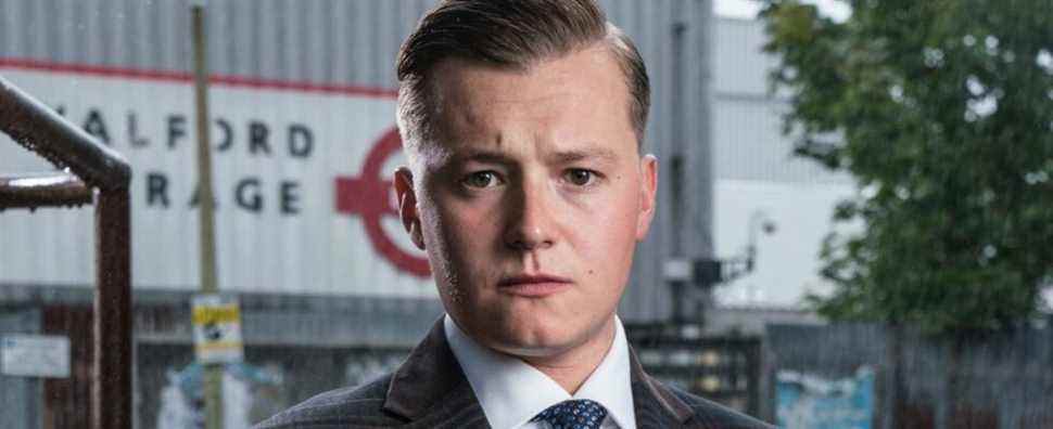 Charlie Wernham d'EastEnders se marie alors que les co-stars de Hollyoaks célèbrent