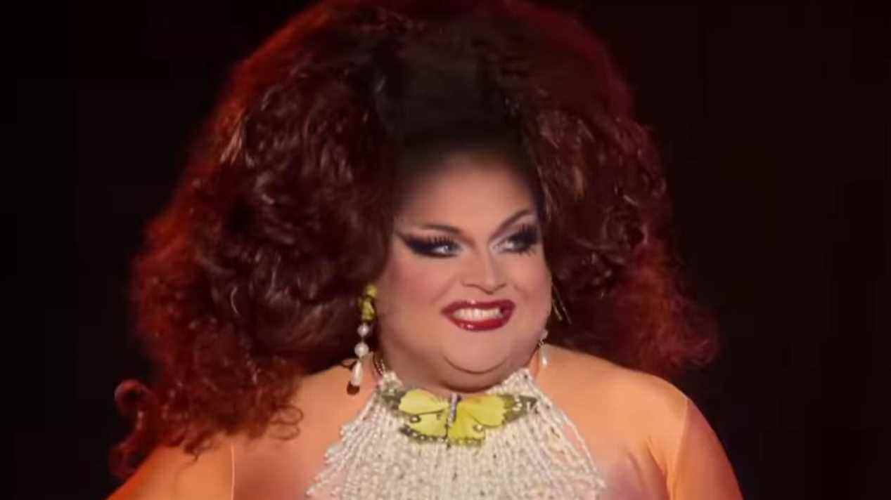 Ginger Minj sur la course de dragsters de RuPaul.