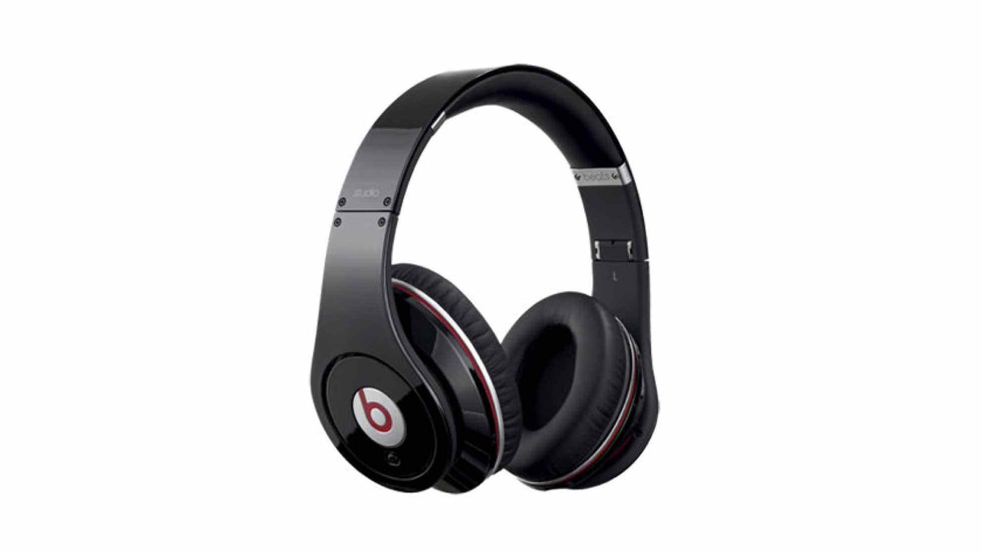 une paire d'écouteurs beats