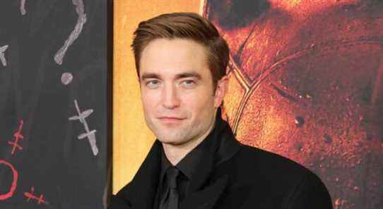 Robert Pattinson apporte plus d'eye-liner à la suite de Batman