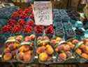 Les produits de Ponesse Foods au marché St. Lawrence à Toronto le 15 septembre 2021. 