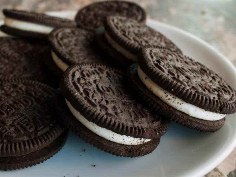 MIT vs Oreo : pouvez-vous diviser le cookie pour que la crème se divise également entre les moitiés ?