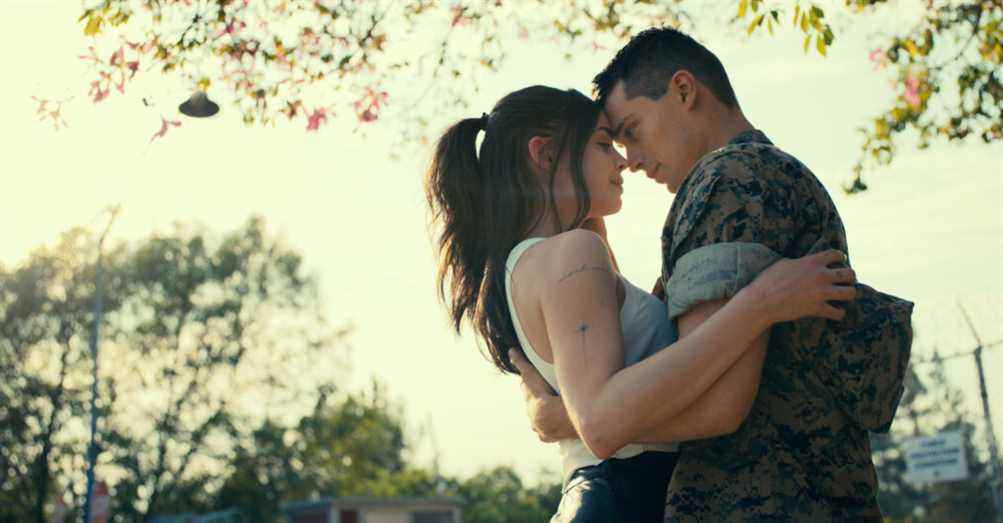 Sofia Carson, Nicholas Galitzine dans Purple Hearts