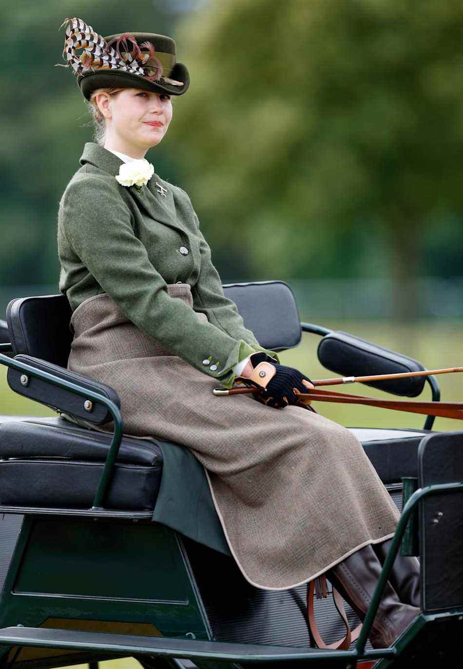 Lady Louise Windsor participe à "The Champagne Laurent-Perrier Meet of The British Driving Society"  le jour 4 du Royal Windsor Horse Show à Home Park, Château de Windsor le 4 juillet 2021 à Windsor, en Angleterre.  (Photo de Max Mumby/Indigo/Getty Images)