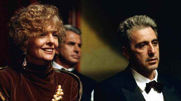 Diane Keaton et Al Pacino jouent dans The Godfather Part III, réalisé par Francis Coppola. 