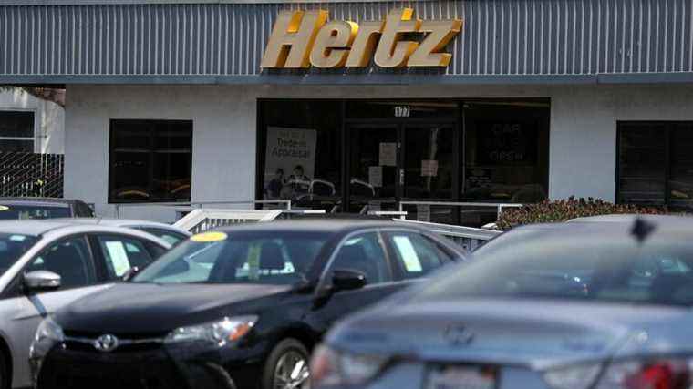 300 personnes affirment maintenant que Hertz les a fait arrêter à tort pour avoir « volé » des voitures de location