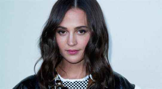 Alicia Vikander s'est sentie sans protection en train de filmer des scènes de nu : « J'aurais dû être soignée » Le plus populaire doit être lu