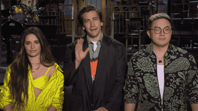 Bowen Yang accueille Jake Gyllenhaal à SNL avec une lecture dramatique sur Peeps