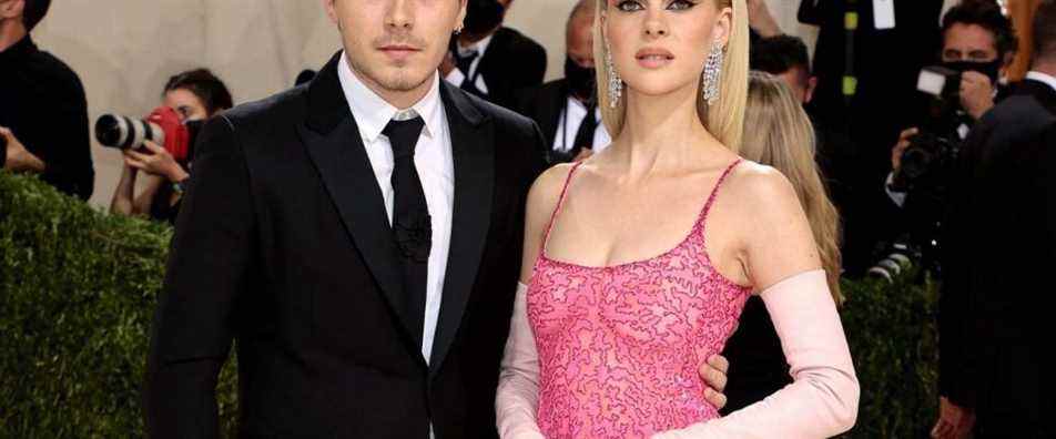 2024 - Brooklyn Beckham signe un contrat de mariage avant son mariage