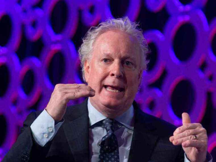 Charest, espoir à la direction conservatrice, promet une plus grande liberté en matière de santé