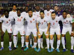 Les joueurs du Canada posent pour la photo d'équipe avant un match entre le Panama et le Canada dans le cadre des Éliminatoires de la Coupe du Monde de la FIFA 2022 de la Concacaf au stade Rommel Fernandez le 30 mars 2022 à Ciudad de Panama, au Panama.