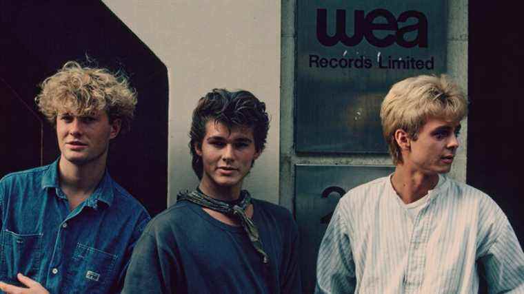  Critique de « A-ha : le film » : une vision élogieuse d'eux Critique de « A-ha : le film » : une vision valorisante d'eux Revu en ligne, le 4 avril 2022. Classement MPAA : non classé.  Durée de fonctionnement : 109 MIN.  Les plus populaires doivent être lus Inscrivez-vous aux bulletins d'information sur les variétés Plus de nos marques
	
	
