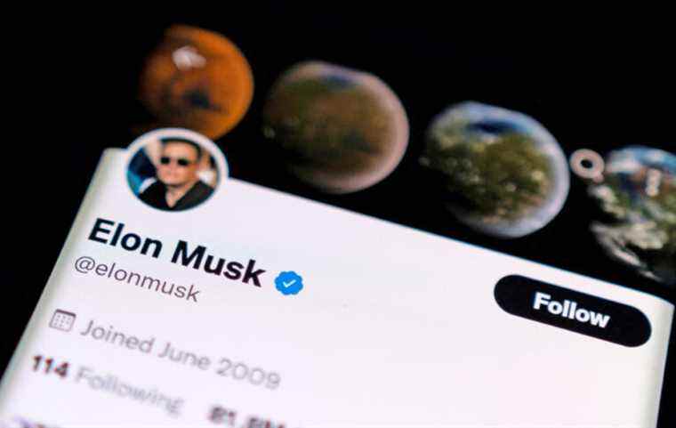 Elon Musk doit continuer à faire vérifier ses tweets Tesla avant de publier