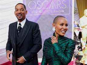 Will Smith et Jada Pinkett Smith posent sur le tapis rouge lors des arrivées des Oscars à la 94e cérémonie des Oscars à Hollywood, Californie, le 27 mars 2022.