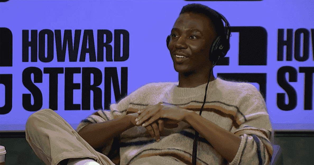 Jerrod Carmichael attire les hommes sur Grindr avec son selfie Taylor Swift
