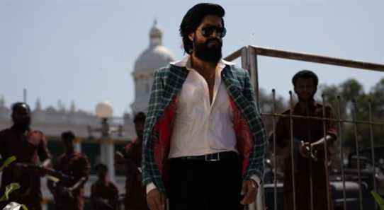 "KGF: Chapter 2" de l'Inde est le deuxième film le plus rentable du week-end, avec une ouverture mondiale de 70 millions de dollars.