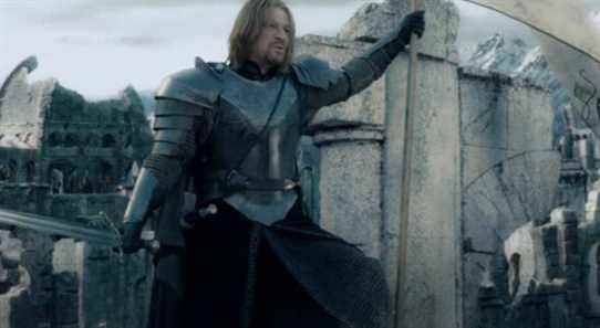 Boromir leading a charge for gondor