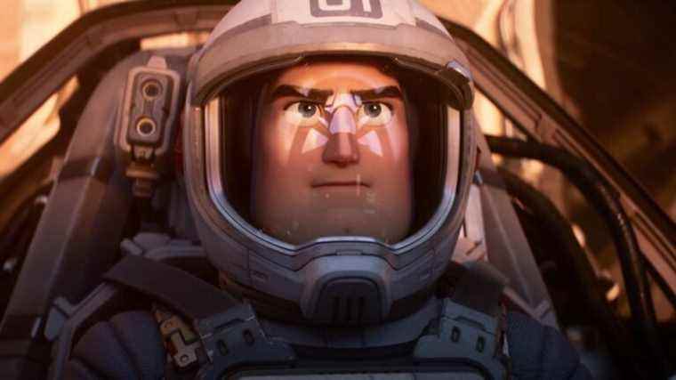 La nouvelle bande-annonce de Lightyear nous offre enfin le moment "Vers l'infini et au-delà" que nous attendions
