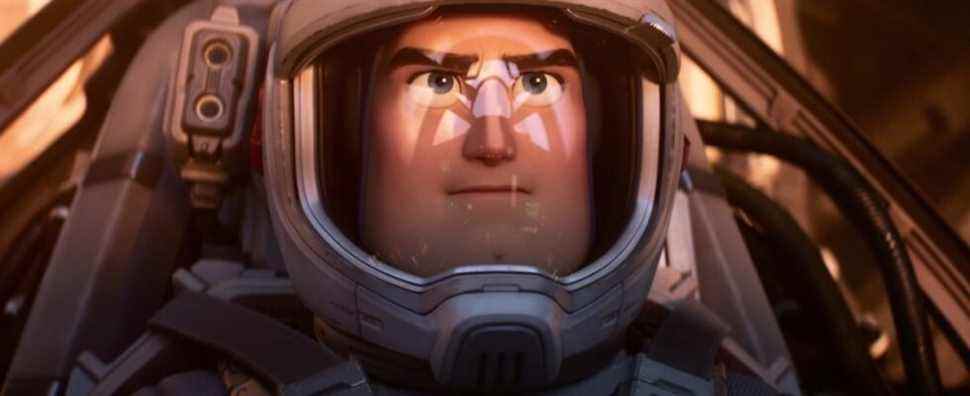 La nouvelle bande-annonce de Lightyear nous offre enfin le moment "Vers l'infini et au-delà" que nous attendions